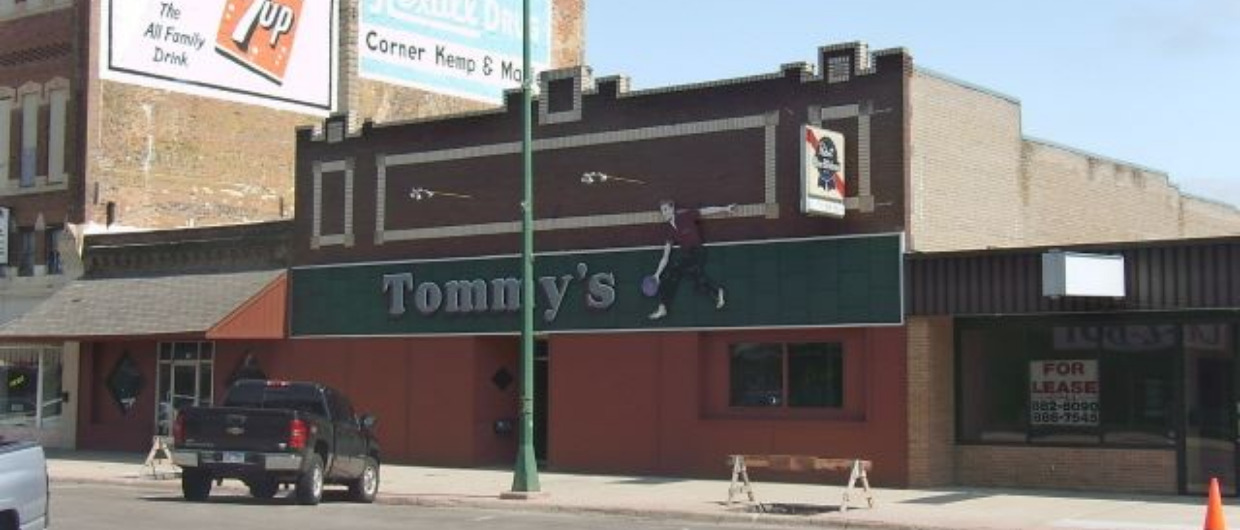 Tommy's Lanes & Lounge